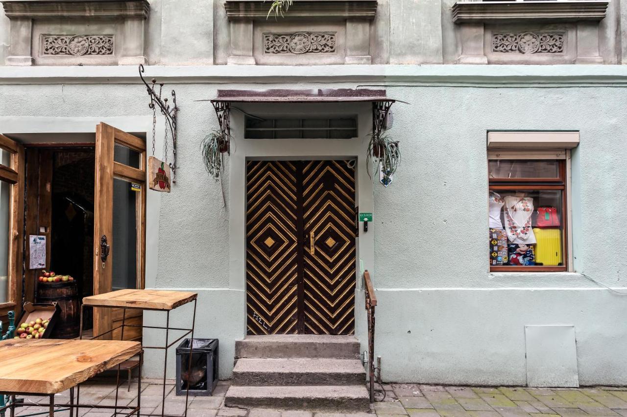 Style Apartments In Old Lviv Exterior photo